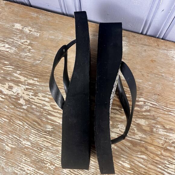 Tory Burch Wedge Platform Flip Flops Sz 8 Sandals Black White Geometric Resort - Picture 12 of 12